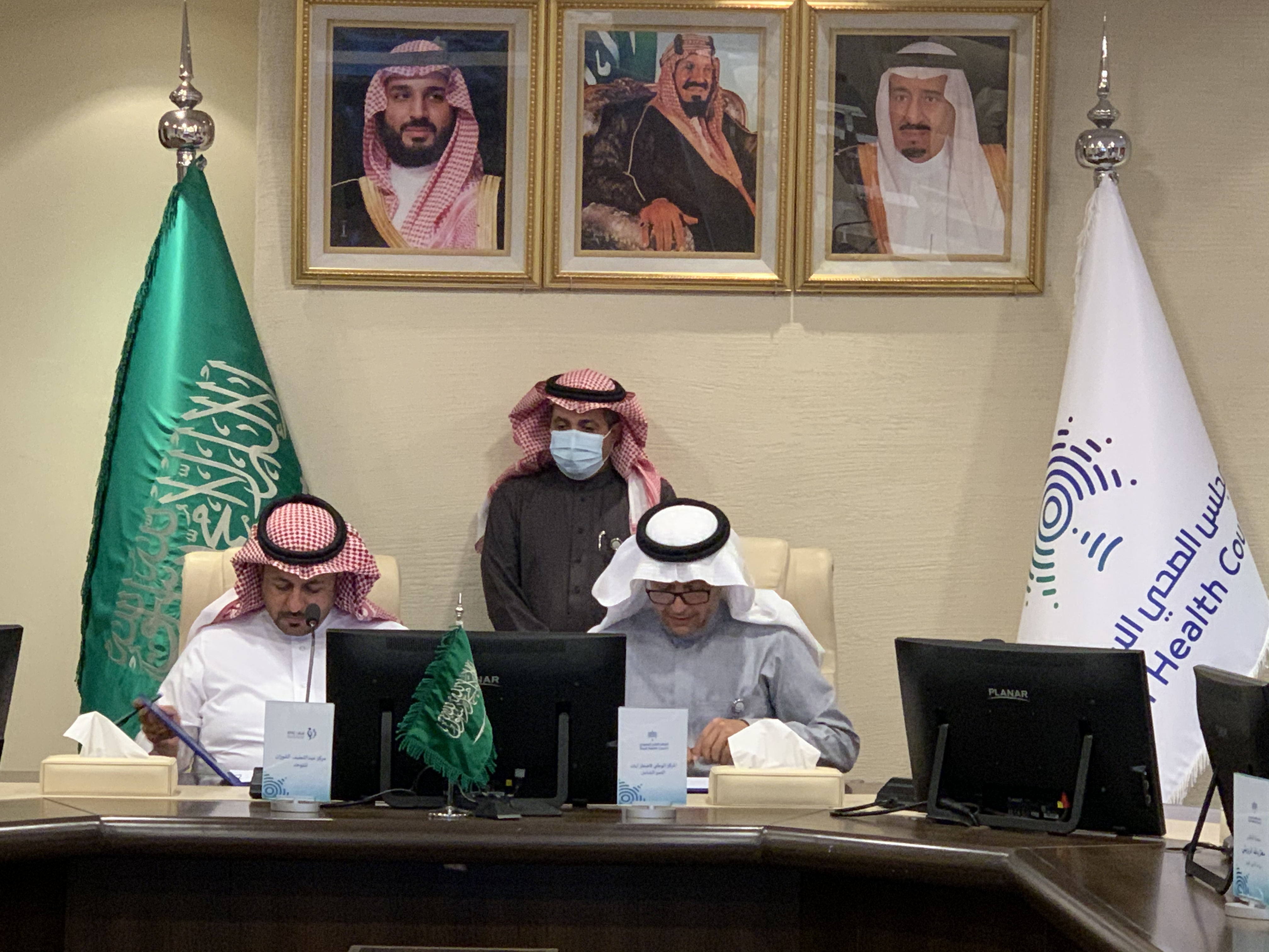 جانب من توقيع المجلس الصحي السعودي مذكرة تعاون مع مركز عبداللطيف الفوزان للتوحد